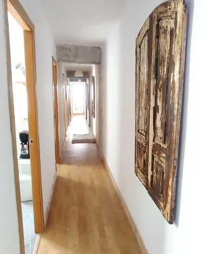 Peregrine Penthouse Apartment *