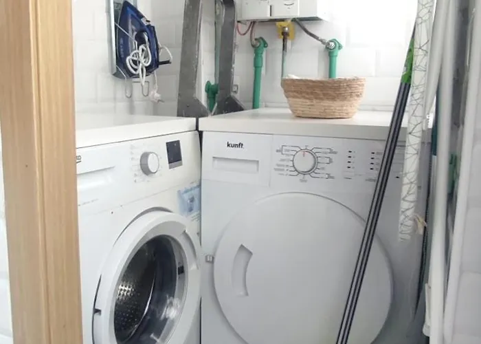 Peregrine Penthouse Apartment *